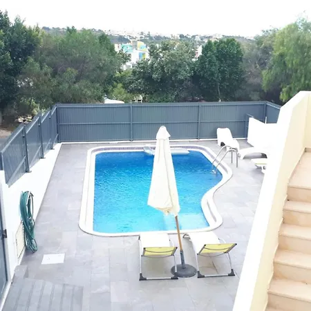 Marina With Pool Вилла Албуфейра