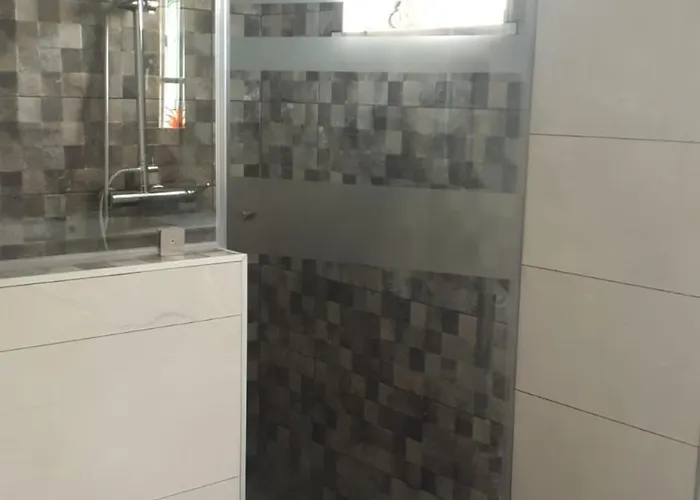 Marina With Pool 알부페이라